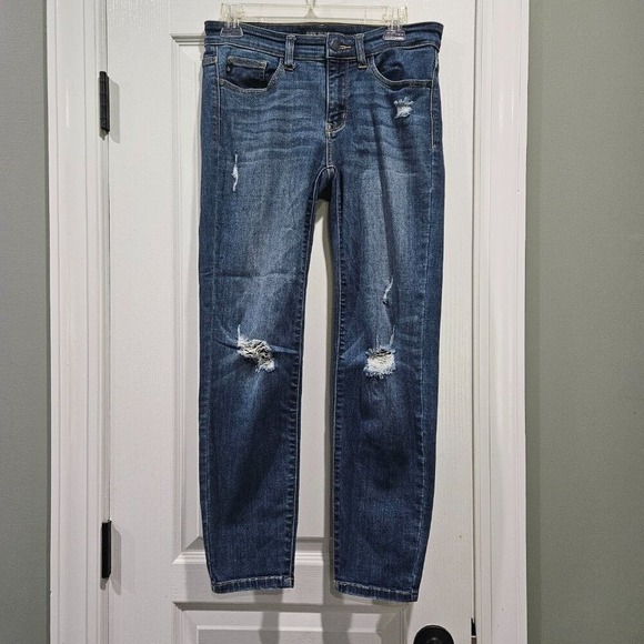 Judy Blue Size 5/27 Relaxed Fit‎ Distressed Women's Jeans - Picture 1 of 5
